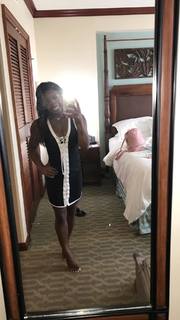 Simone Biles feet photo thumbnail