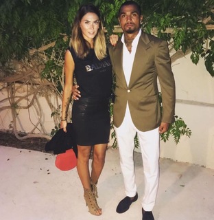 Melissa Satta feet photo thumbnail