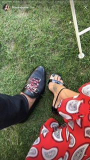 Brooke Burke feet photo thumbnail