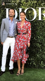 Brooke Burke feet photo thumbnail