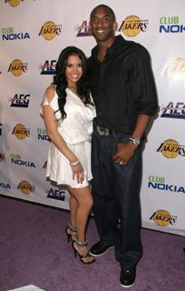 Vanessa Bryant feet photo 2