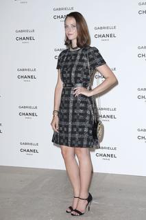 Kaya Scodelario feet photo thumbnail