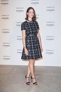 Kaya Scodelario feet photo thumbnail