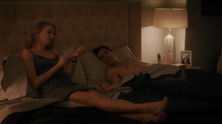 Naomi Watts feet photo thumbnail