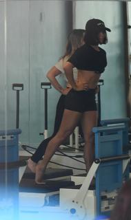 Vanessa Hudgens feet photo thumbnail