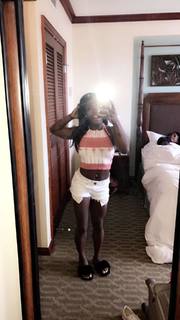 Simone Biles feet photo thumbnail