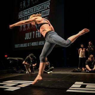 Valentina Shevchenko feet photo thumbnail