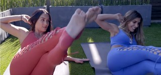 Nikki Garcia feet photo thumbnail