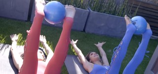 Nikki Garcia feet photo thumbnail