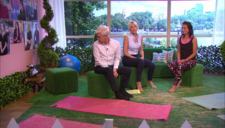 Holly Willoughby feet photo thumbnail