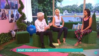 Holly Willoughby feet photo thumbnail