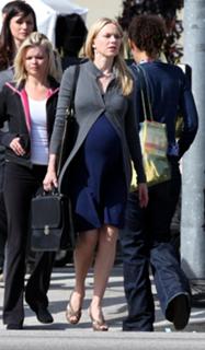 Naomi Watts feet photo thumbnail