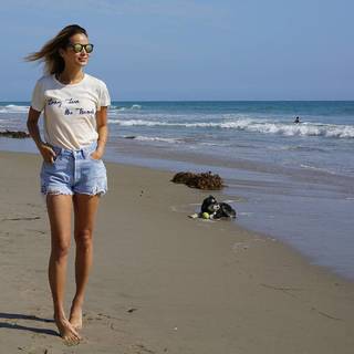 Jamie Chung feet photo thumbnail
