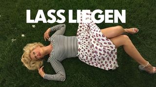 Barbara Schöneberger feet photo thumbnail