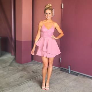 Chelsea Green feet photo thumbnail