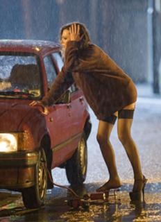 Anna Friel feet photo thumbnail