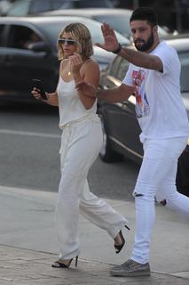 Sofia Richie feet photo thumbnail