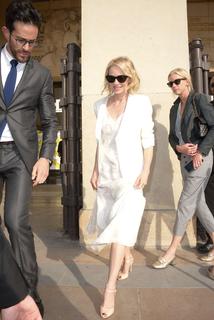 Naomi Watts feet photo thumbnail