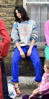 Kendall Jenner feet photo thumbnail