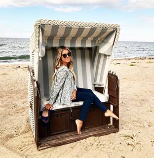 Sylvie Meis feet photo thumbnail