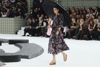 Karlie Kloss feet photo thumbnail