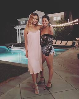 Jamie Chung feet photo thumbnail