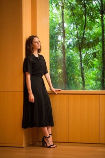 Kaya Scodelario feet photo thumbnail