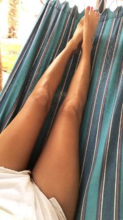 Chiara Ferragni feet photo thumbnail