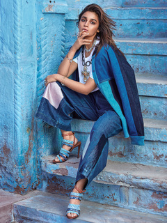 Alia Bhatt feet photo thumbnail