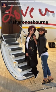 Nicole Scherzinger feet photo thumbnail