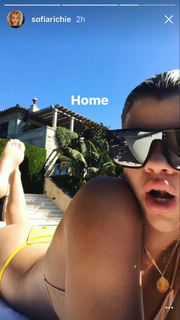 Sofia Richie feet photo thumbnail