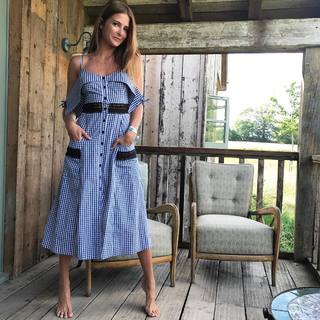 Millie Mackintosh feet photo thumbnail