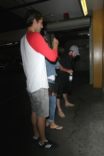 Emily Osment feet photo thumbnail
