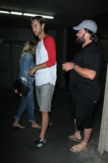 Emily Osment feet photo thumbnail