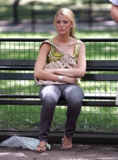 Blake Lively feet photo thumbnail