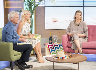 Holly Willoughby feet photo thumbnail