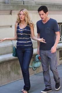 Blake Lively feet photo thumbnail