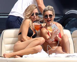 Kimberley Garner feet photo thumbnail