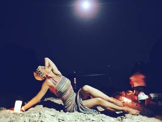 Katy Perry feet photo thumbnail