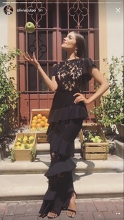 Olivia Culpo feet photo thumbnail