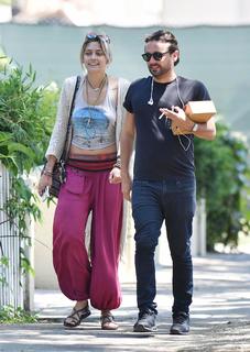 Paris Jackson feet photo thumbnail
