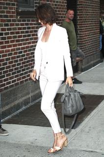 Cobie Smulders feet photo thumbnail