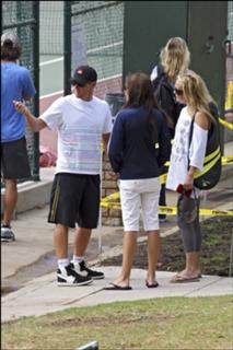 Kate Hudson feet photo thumbnail