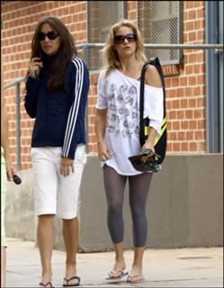 Kate Hudson feet photo thumbnail