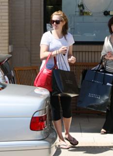Mandy Moore feet photo thumbnail