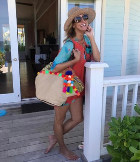 Lili Estefan feet photo thumbnail