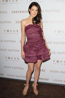 Michelle Monaghan feet photo thumbnail