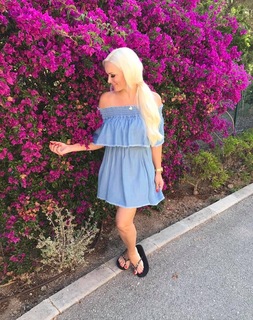 Daniela Katzenberger feet photo thumbnail