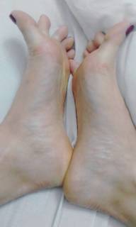 Alaine Crissiê feet photo thumbnail