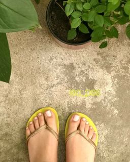 Isa Pes feet photo thumbnail